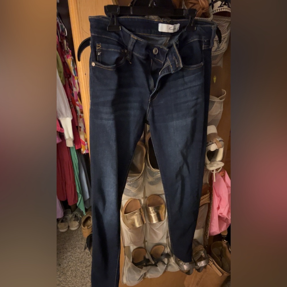 Dark wash kancan jeans size 9